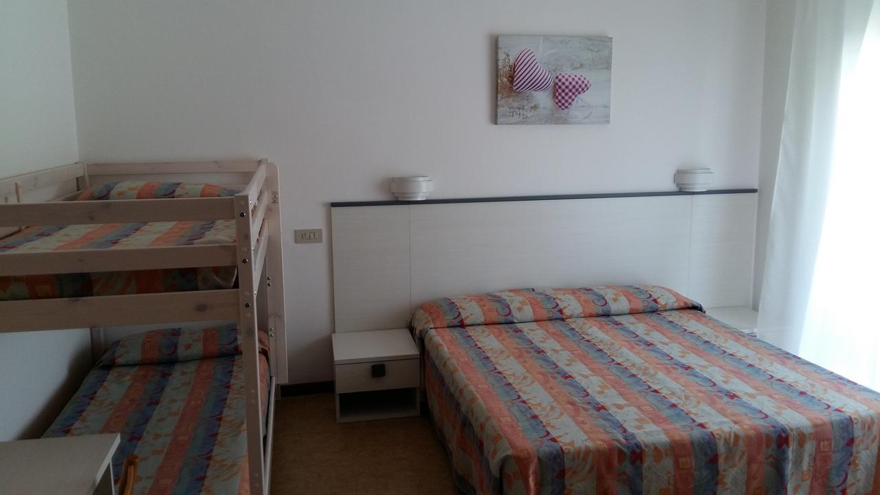 Hotel Augusta 카오를레 외부 사진