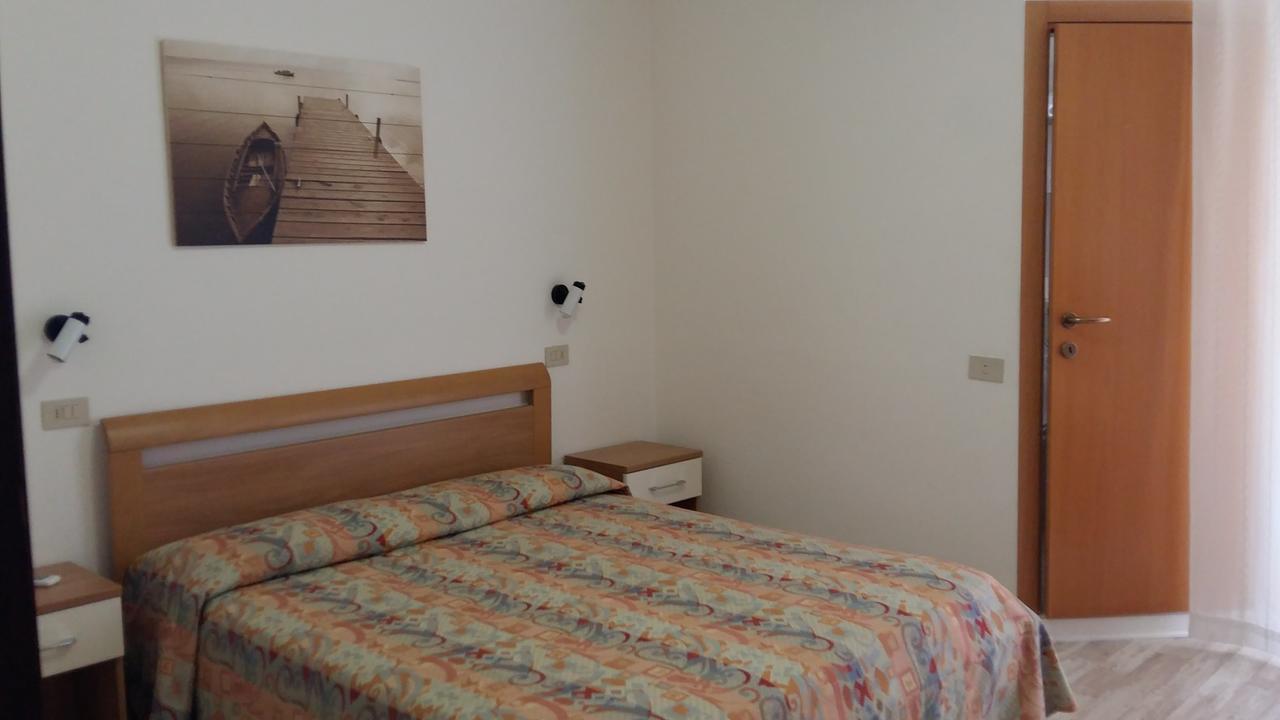 Hotel Augusta 카오를레 외부 사진