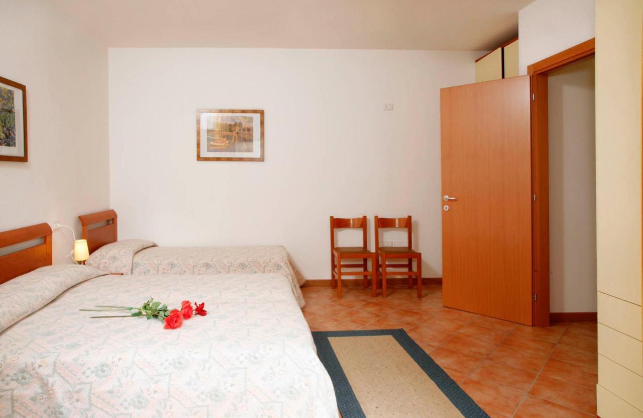 Hotel Augusta 카오를레 외부 사진