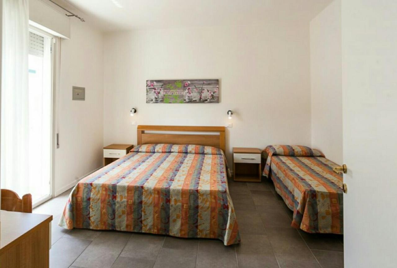 Hotel Augusta 카오를레 외부 사진